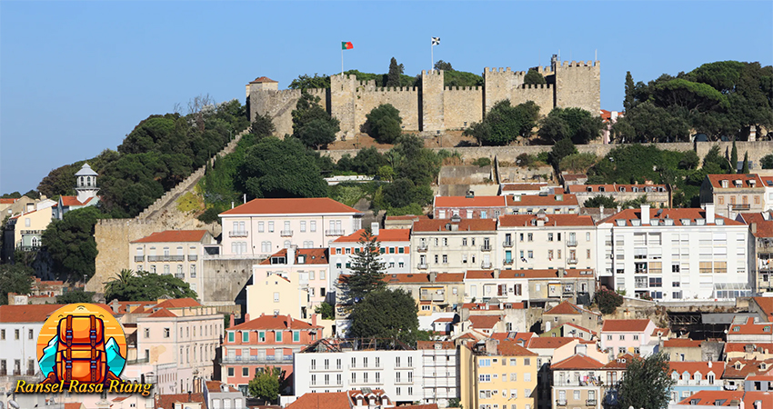 Portugal Wisata Sejarah di Kastil dan Bentengnya